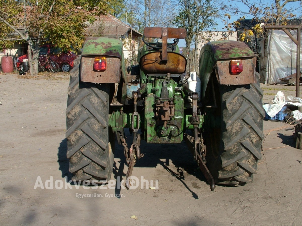 dzsondér traktor 