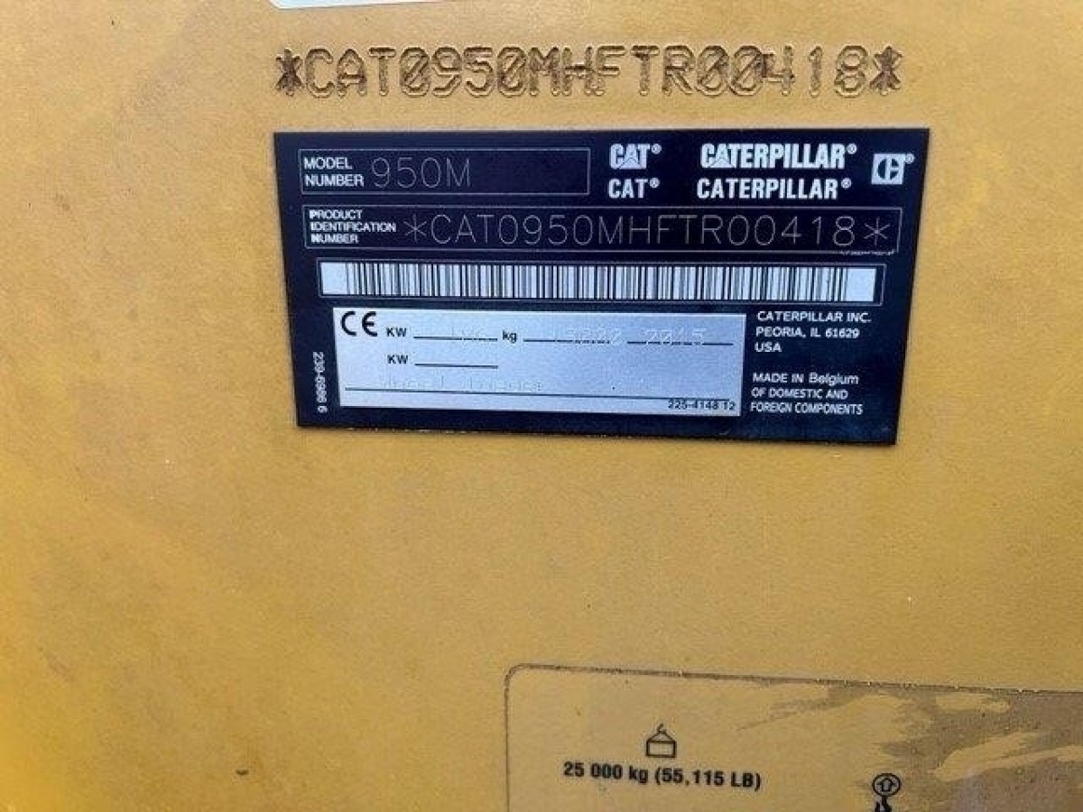 Caterpillar 950M derékcsuklós rakodó / 2015 / 11150üó / Klíma / Lízing 20%-tól