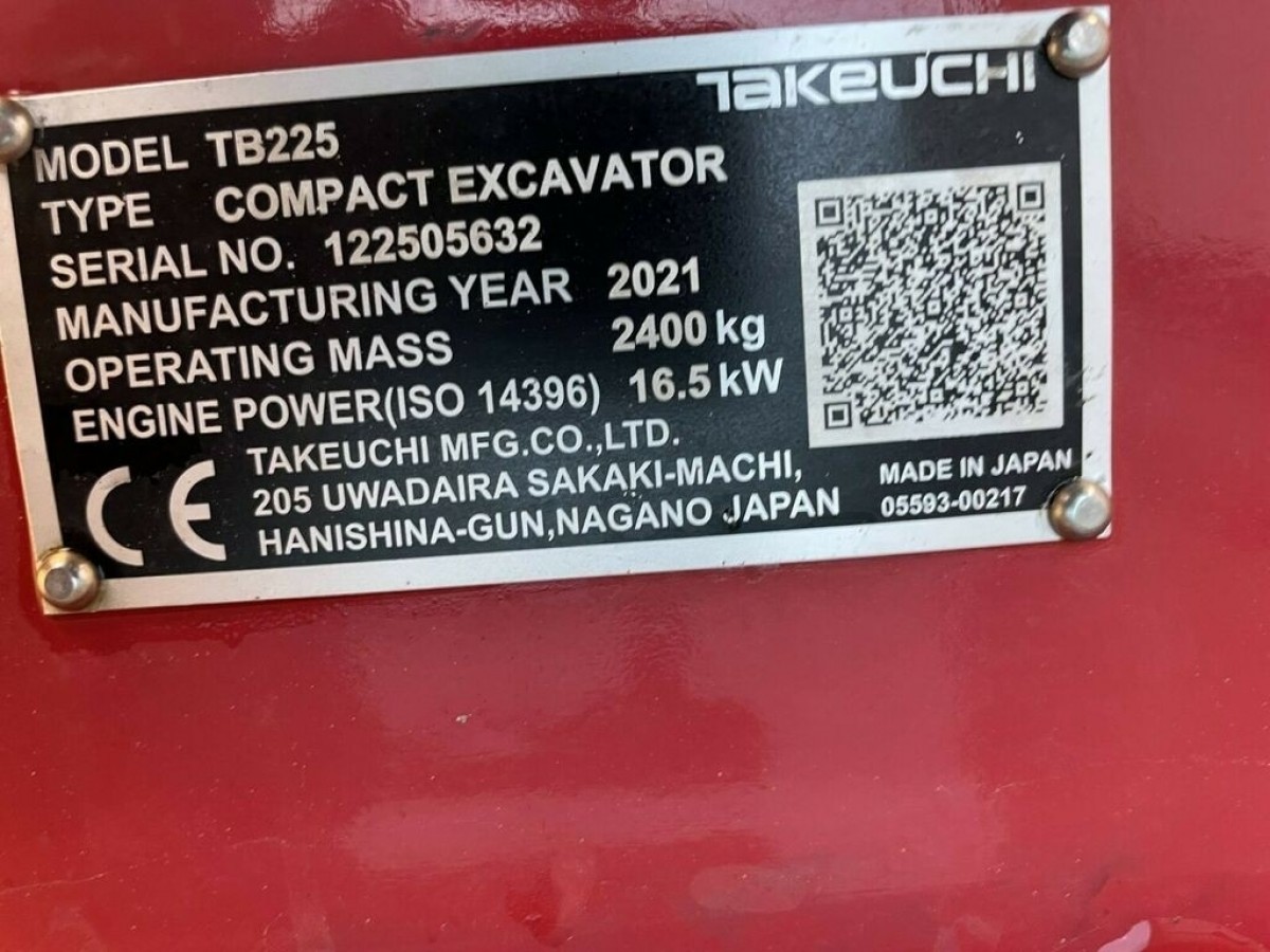 Takeuchi TB225 / 2021 / 200üó / Powertilt / 2db kanál / Lízing 20%-tól