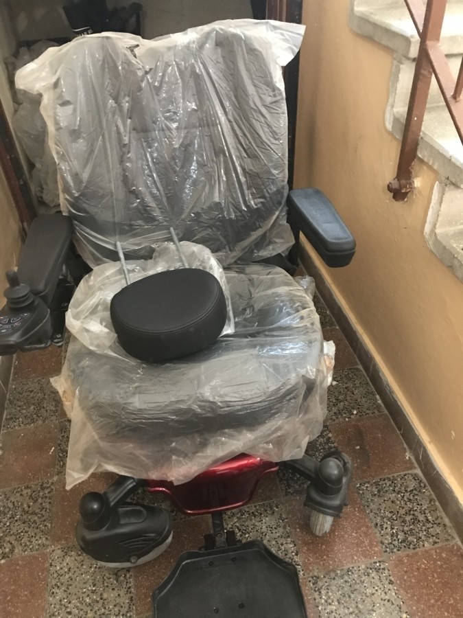 Joysztikos elektromos kerekes szék