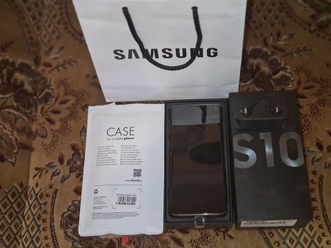 SAMSUNG Galaxy S10 (SM-G973F/DS)