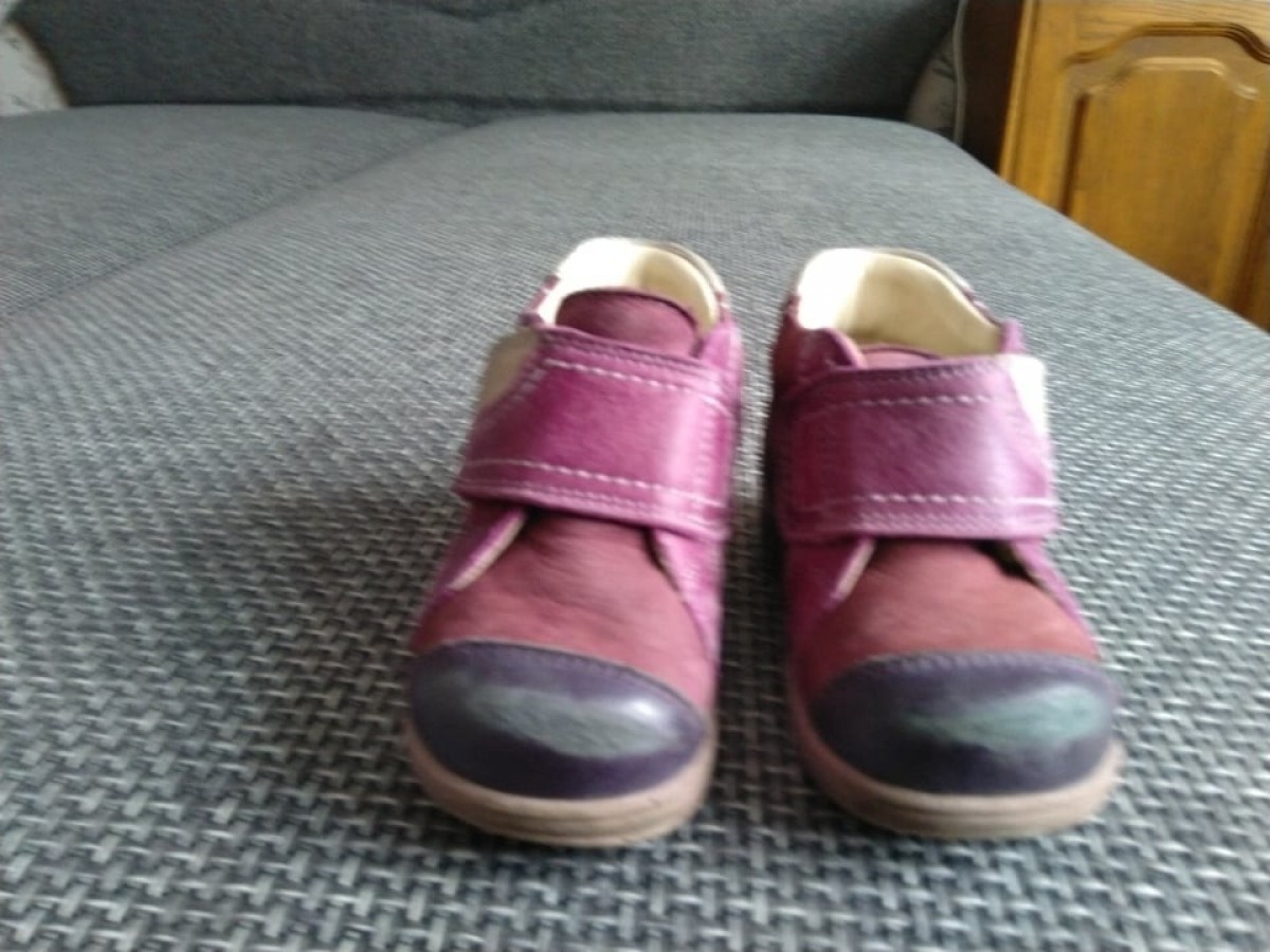 Eladó kislány cipők