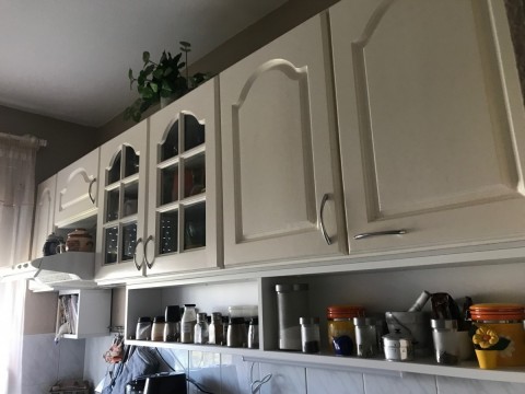 Eladó konyhaszekrény felső rész + fűszertartó polc