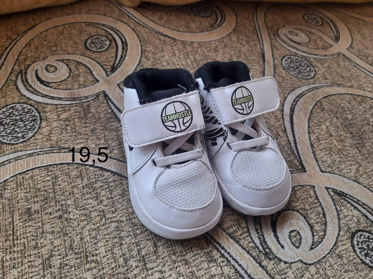 Eredeti baba cipők