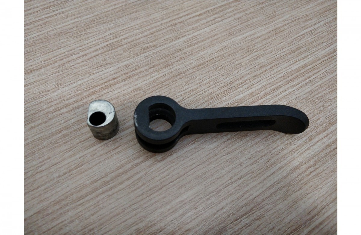 Xiaomi M 365 használt roller kormány feszítő kar + csap (#76-4732)