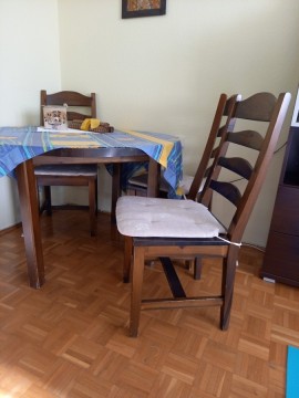 Ebédlő asztal+székek