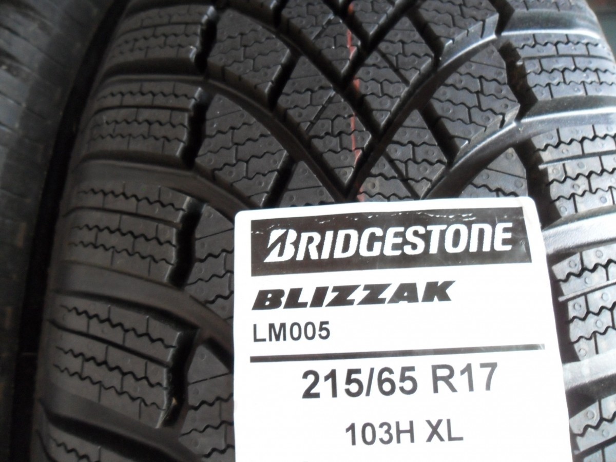 Új Téli gumiszett 215/65 R17-Bridgestone Blizzak-BoltiÁr alatt eladó