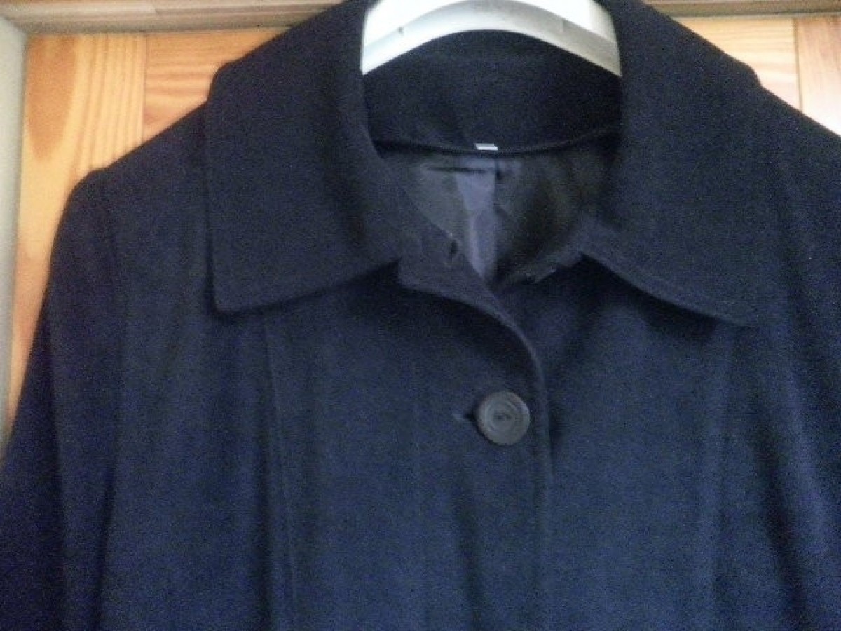 Új női kabát fekete.M méret.kivehető bélés.