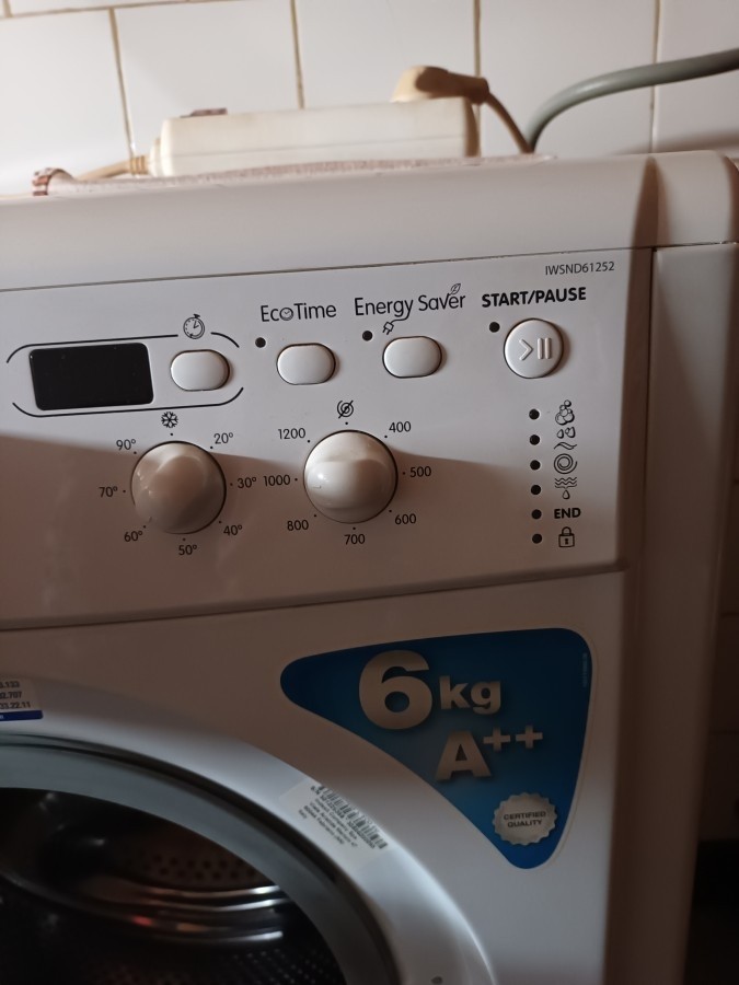 Előltöltős mosógép