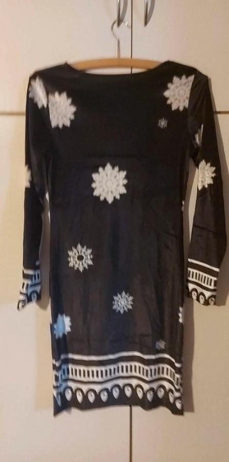 Rénszarvast ábrázoló karácsonyi ruha S, kisebb M méretű