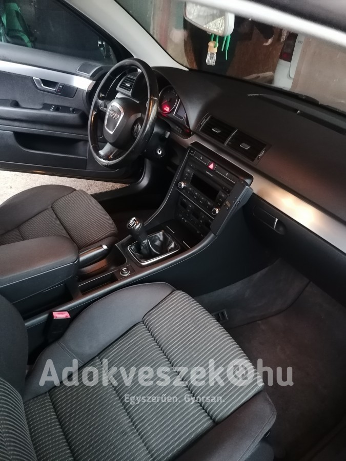 Audi A4 Avant 2,0 diesel gyönyörű 