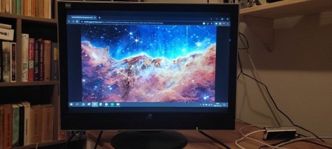 Albacomp W9006S LCD multimédia monitor