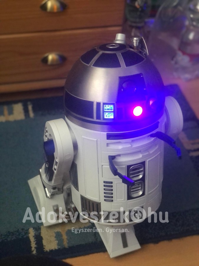 Deagostini R2-D2 Modell összeszerelve, magazinokkal, egyéb tartozékokkal