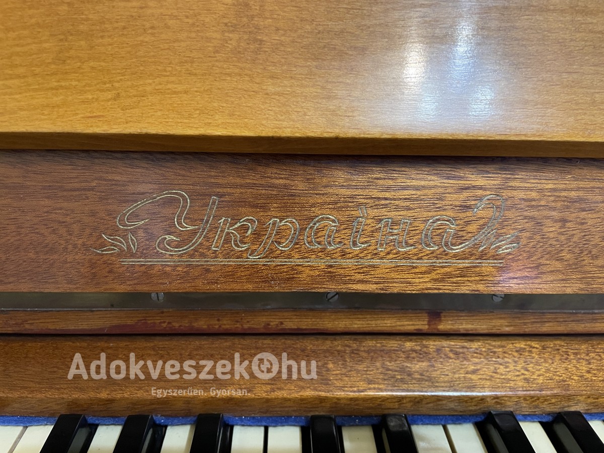 Pianínó eladó , Debrecen 