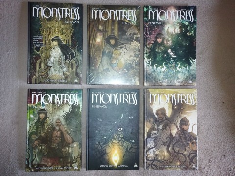 Monstress 1-6 és Warhammer 1-3 olvasatlan képregények.
