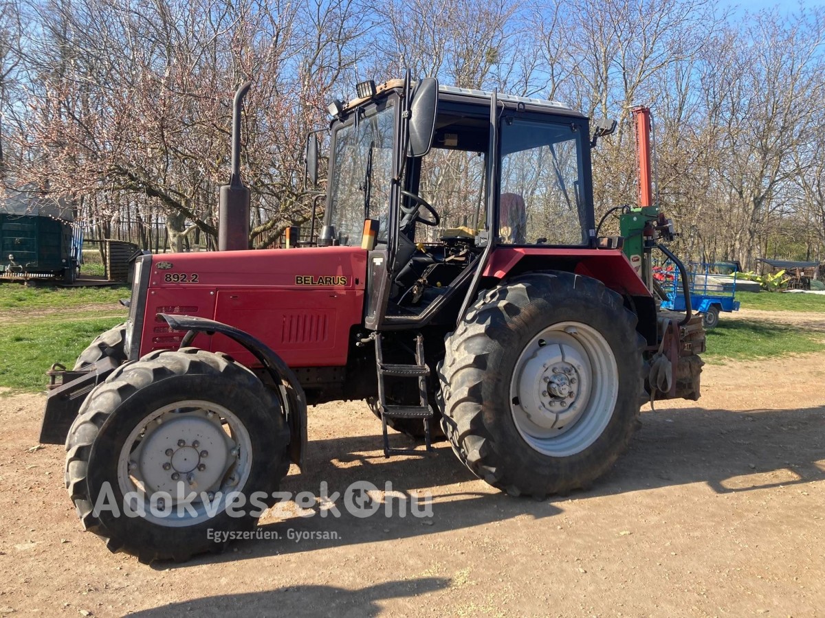 Mtz 892.2-es traktor 