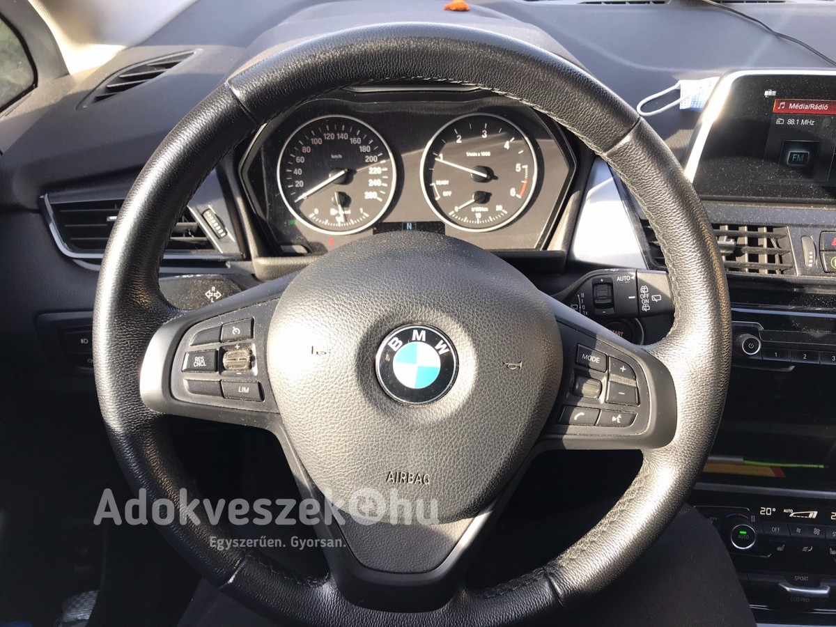 2017 BMW 218d gran tourer advantage cserélhető