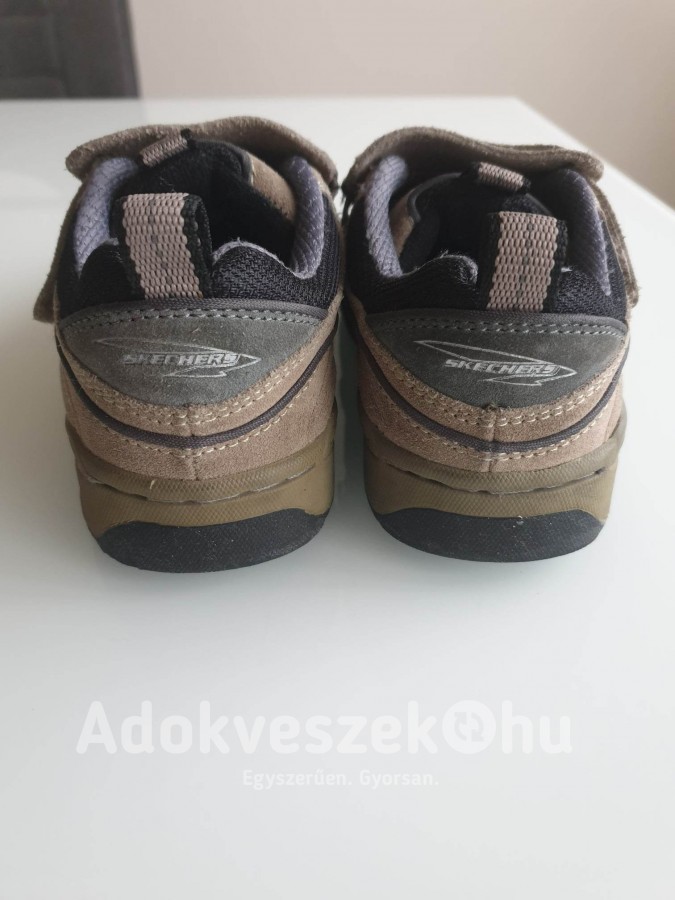 Skechers gyerek cipő