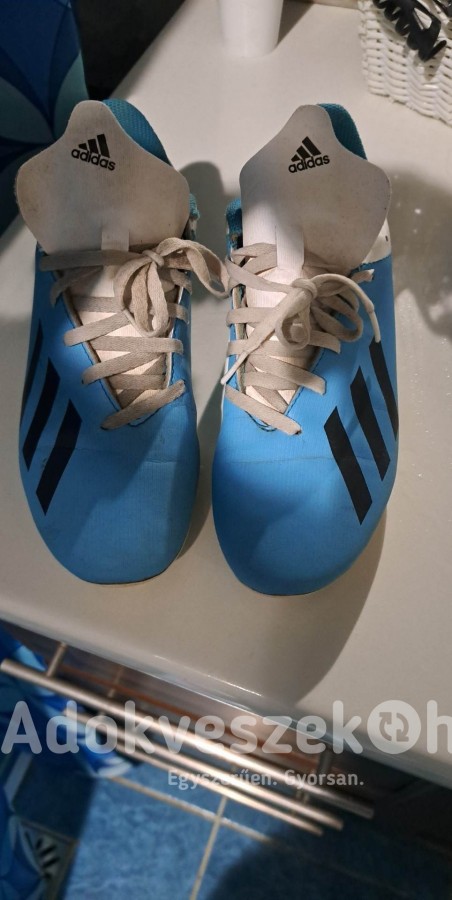  Világoskék Eredeti Adidas gyermek  futballcipő