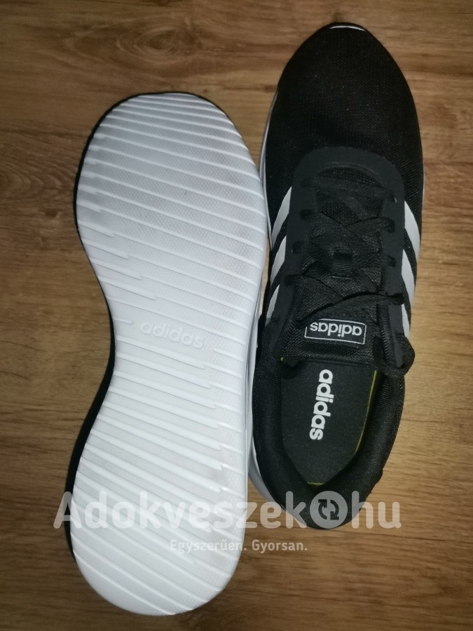 Adidas cipő 44-es méretben szellőző 