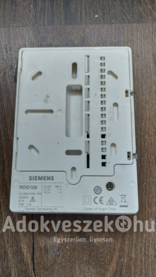 Siemens RDG100 fan-coil helyiség termosztát