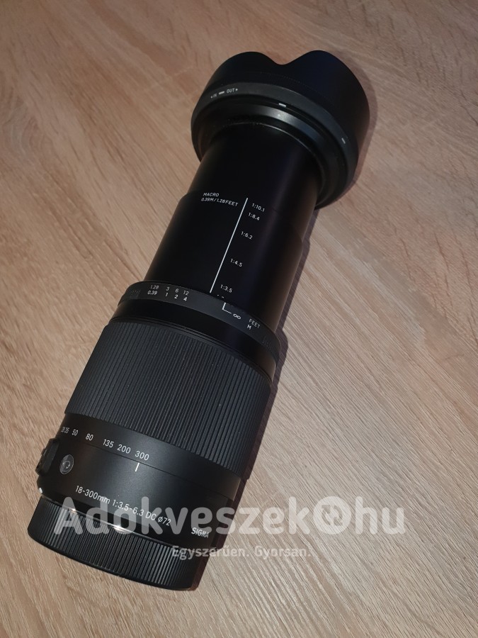 SIGMA18-300mm F3 5-6.3 DC Macro objektív(Canon bajonett)