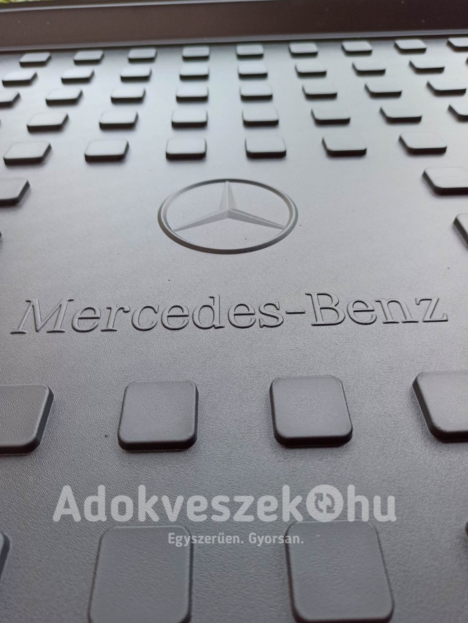 Mercedes Benz GLC SUV X253 szériához csomagtértálca