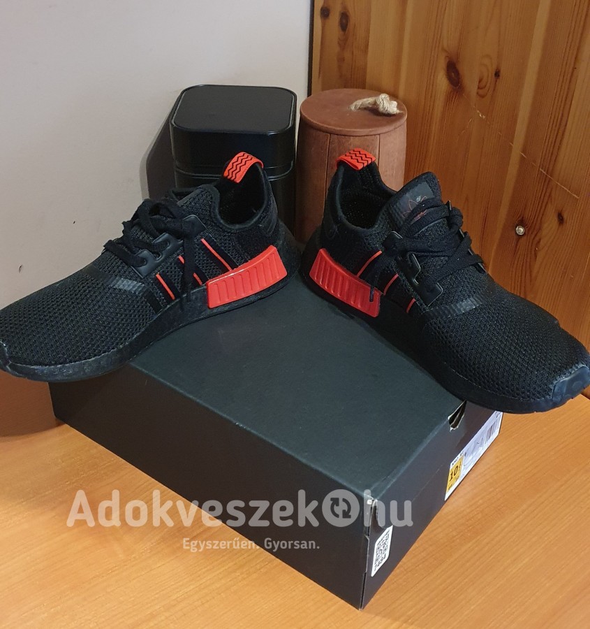 NMD_R1 'Core black red'