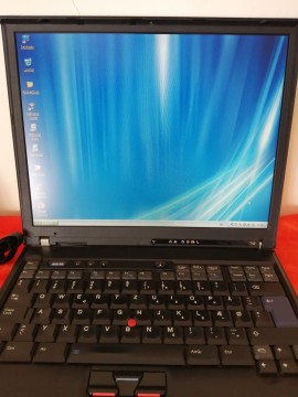 Eladó retro laptop 