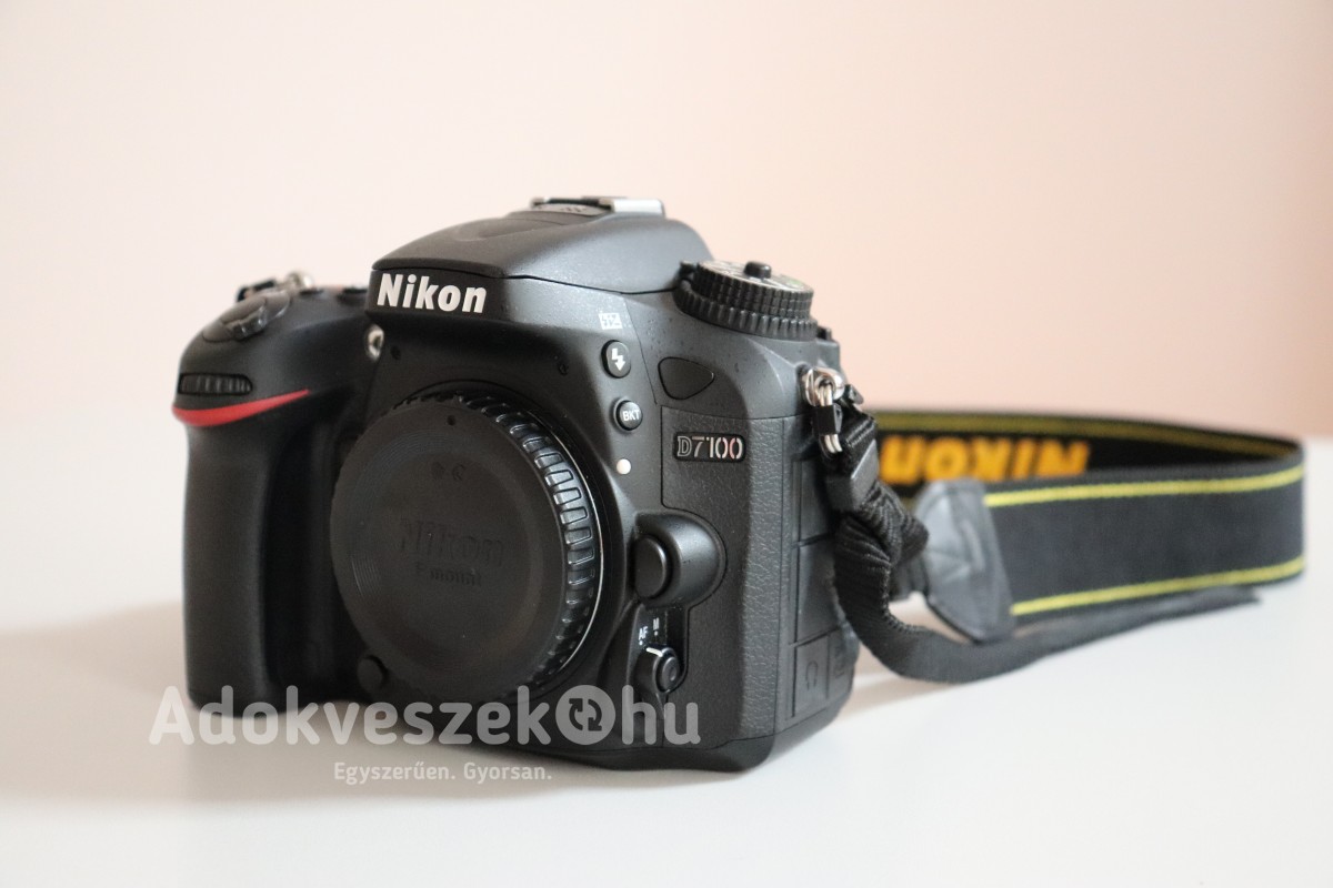 Nikon D7100 váz + objektív szett + kiegészítők
