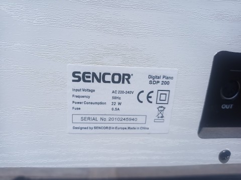 Sencor SDP-200 elektromos zongora