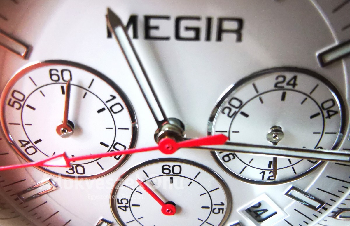 Új,MEGIR® kronográf férfi óra szilikon szíjjal(fluoreszkáló mutatók, dátum, 24 órás kijelzés) féláron