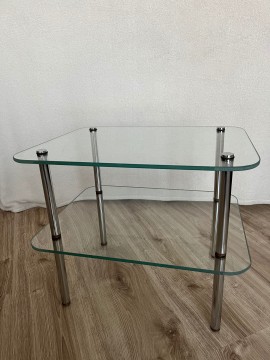 Üveg kisasztal
