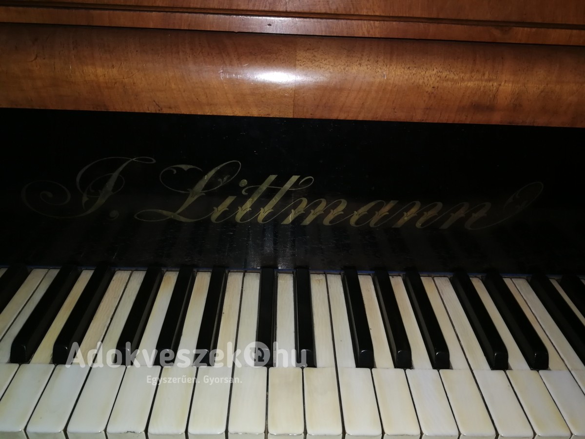 F.Littmann páncéltőkés bécsi antik zongora jó állapotú eladó