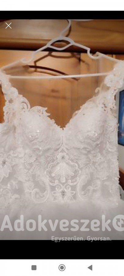 Menyasszonyi ruha sürgősen eladó 