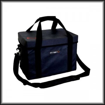 Savage gear l-es 27x27x38cm pergető táska