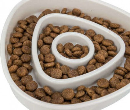 Trixie 3 rekeszes evéslassító műanyag tál macskák részére...