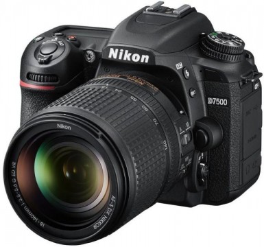 Nikon D7500 + AF-S 18-140mm VR (VBA510K002)
